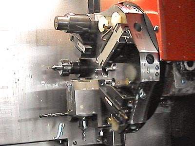 Tornos CNC automáticos y manuales